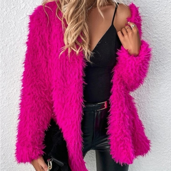 Pink fuzzy soft cozy cardigan jacket - Picture 2 of 5